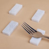 Weißer Marmor Besteck Ablage 6-Tlg, Essstäbchen Ablage, Mini Hashioki, Travertin Weißer Marmor Besteck Ablage 6-Tlg, Essstäbchen Ablage, Mini Hashioki, Travertin von AndresStoneDesign