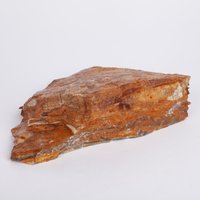 Natürliche Marmor Fragment Display Stein, Schmuck Riser von AndresStoneDesign