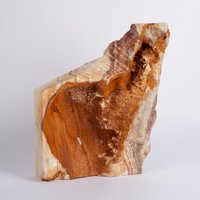 Natürliche Travertin & Onyx Fragment Schmuck Display Stein Prop | 12x4.7x14 " von AndresStoneDesign