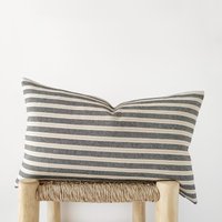 Anthrazitfarbenes Lumbales Kissen - Gestreifter Baumwollkissenbezug Anthrazitfarbenes Lumbales Kissen - Gestreifter Baumwollkissenbezug von AnemoniHomeDecor