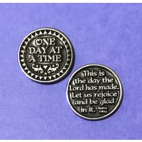 Ein Tag Nach Dem Anderen Token Ein Tag Nach Dem Anderen Token von AngelDesignsByDenise