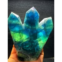 Farbige Fluoritsäule, Gestreifter Heilkristall/Violett-Blauer Fluorit/Fluorit von Angelcarving