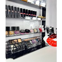 An Der Wand Befestigter Make-Upveranstalter An Der Wand Befestigter Make-Upveranstalter von AngelicSagDesigns