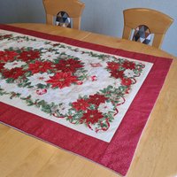 Mitteldecke in Rechteckform Mit Weihnachtsmotiv Mitteldecke in Rechteckform Mit Weihnachtsmotiv von AngelikasPatchwork