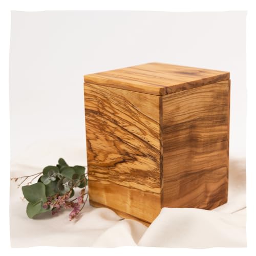 Animal Tree Holz Tierurne Olive Square, personalisierbare Tierurne mit Holzdeckel für Hunde und Katzen, Für Tiere mit einem Lebendgewicht von bis zu 8 kg von Animal Tree