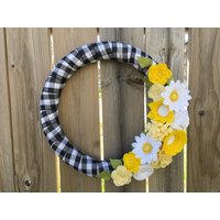Frühlingskranz, Gänseblümchen Gelb Filzblumenkranz, Büffelkaro Filzblumenkranz von AnitaRexDesigns