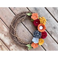 Herbst Filz Blumenkranz, Danksagungskranz, Herbstkranz, Rustikaler Kranz, Handgemachter Danksagungskranz von AnitaRexDesigns