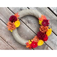 Herbst Sackleinen Kranz, Blätterkranz, Filz Blumenkranz von AnitaRexDesigns