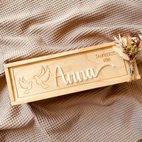 Aufbewahrungsbox Für Taufkerzen | Personalisierte Kerzenbox Mit Namen Holzkiste Gravur Die Taufkerze Aufbewahrungsbox Für Taufkerzen | Personalisierte Kerzenbox Mit Namen Holzkiste Gravur Die Taufkerze von AnkeskreativeSuite