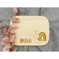 Brett Frühstücksbrett Schneidebrett Kinderbrett Geschenk Geburtstag Weihnachten Küche Junge Mädchen Schnecke Name Namensbrett Holz Braun von AnkeskreativeSuite
