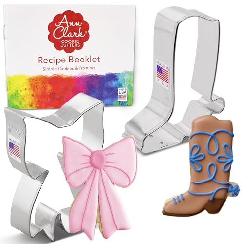 Ausstechformen mit Stiefeln oder Schleifen, 2-teiliges Set von Ann Clark, Stiefel und Haarschleife Ausstechformen mit Stiefeln oder Schleifen, 2-teiliges Set von Ann Clark, Stiefel und Haarschleife von Ann Clark Cookie Cutters