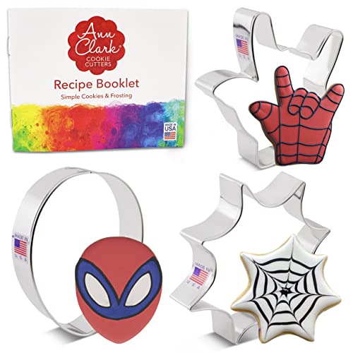 Superhelden-Set von Ann Clark, Maske, Handschild, Netz, 3-teilig von Ann Clark Cookie Cutters