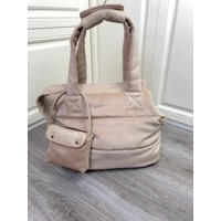 Beige Öko Wildleder Designer Hundetragetasche Winter Welpe Wasserdichte Kleine Personalisiert Haustiertragetasche von AnnaHappydog