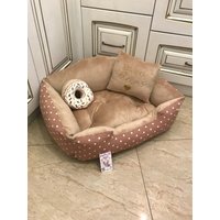 Beige Polka Dot Hundebett Personalisiertes Minky Fell Haustier Bett von AnnaHappydog