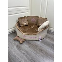 Beige Und Rosa Personalisiertes Hundebett Designer Haustierbett Katzenbett Personalisiertes Geburtstag Hund Bett von AnnaHappydog