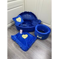 Blaues Und Gelbes Hundebett Personalisiert Welpe Bett Support Ukraine Royalblau Geburtstag Ukrainisch Designer von AnnaHappydog