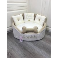 Creme Und Beige Personalisiertes Hundebett Royal Designer Haustierbett Katzenbett Nach Maß Personalisiertes Geburtstag Hund Geschenk von AnnaHappydog