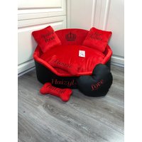 Schwarz Und Rot Personalisierte Luxus Hund Bett Faux Leder Haustier Custom Maßgeschneiderte Hundebett Customized von AnnaHappydog