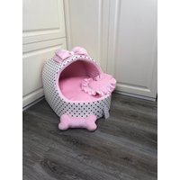 Weiße Und Blaue Polka Dot Luxus Hundewiege Customd Baby Pink Welpe Bett Haustier Sofa Designer Hundebett Geburtstag Hund Maßgefertigt Haus von AnnaHappydog