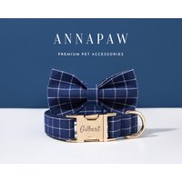 Handgemachtes Blau Karo Personalisiertes Hundehalsband Bogen Set, Welpen Halsband Mit Namen Eingraviert, Individuelles Jungen Hundehalsband von AnnaPawCo