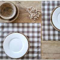 Set Aus Beschichteten Tischsets Baumwolle. Braun-Weißes Gingham von AnnetteetJeanne