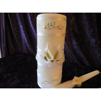 3 Stück Hochzeit Unity-Set Mit Weißen Seidenband Und Calla-Lilien Verziert von AnniesCandlesandMore