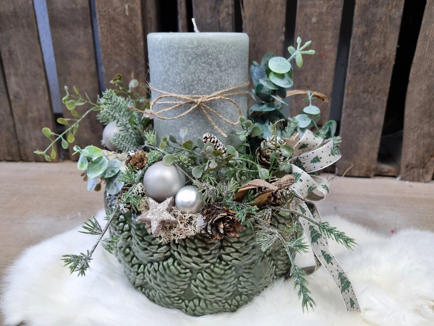 Annimuck Adventskranz Gesteck Weihnachten Kerze salbei 20x24 cm haltbar handmade von Annimuck