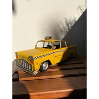 Vintage Blechautos Modell Auto Taxi Antik Eisen Gelb L.32x13x13cm von AntikBayern