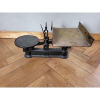 Alte Antike Waage, Tante Emma, Krämerwaage Küchenwaage Alte Antike Waage, Tante Emma, Krämerwaage Küchenwaage von AntikDekoVintage