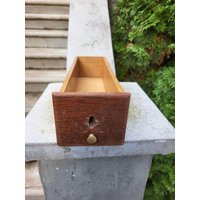 Alte Nähmaschinen Schubladen Schublade Schubkasten Holzschublade Holzkiste Schieber Alte Nähmaschinen Schubladen Schublade Schubkasten Holzschublade Holzkiste Schieber von AntikDekoVintage