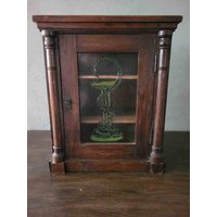Alter Medikamentenschrank, Arzneischrank, Erste Hilfe Schrank, Wandschrank Alter Medikamentenschrank, Arzneischrank, Erste Hilfe Schrank, Wandschrank von AntikDekoVintage