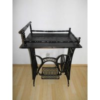 Beistelltisch Untergestell Nähmaschine Gußeisen Beistelltisch Untergestell Nähmaschine Gußeisen von AntikDekoVintage