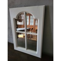 Schöner Wandspiegel Als Dekoration Schöner Wandspiegel Als Dekoration von AntikDekoVintage