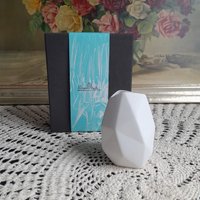 Rosenthal Weiße Kleine Vase, Vintage Und Sammlerstücke Deutsche Porzellanvase, Moderne Miniaturvase in Originalverpackung von AntikGift