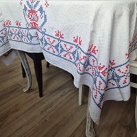 Antike Leinen Baumwolle Tischdecke 150x190cm Weiß Mit Kreuzstickerei Blau Rot Antike Leinen Baumwolle Tischdecke 150x190cm Weiß Mit Kreuzstickerei Blau Rot von AntikStorys