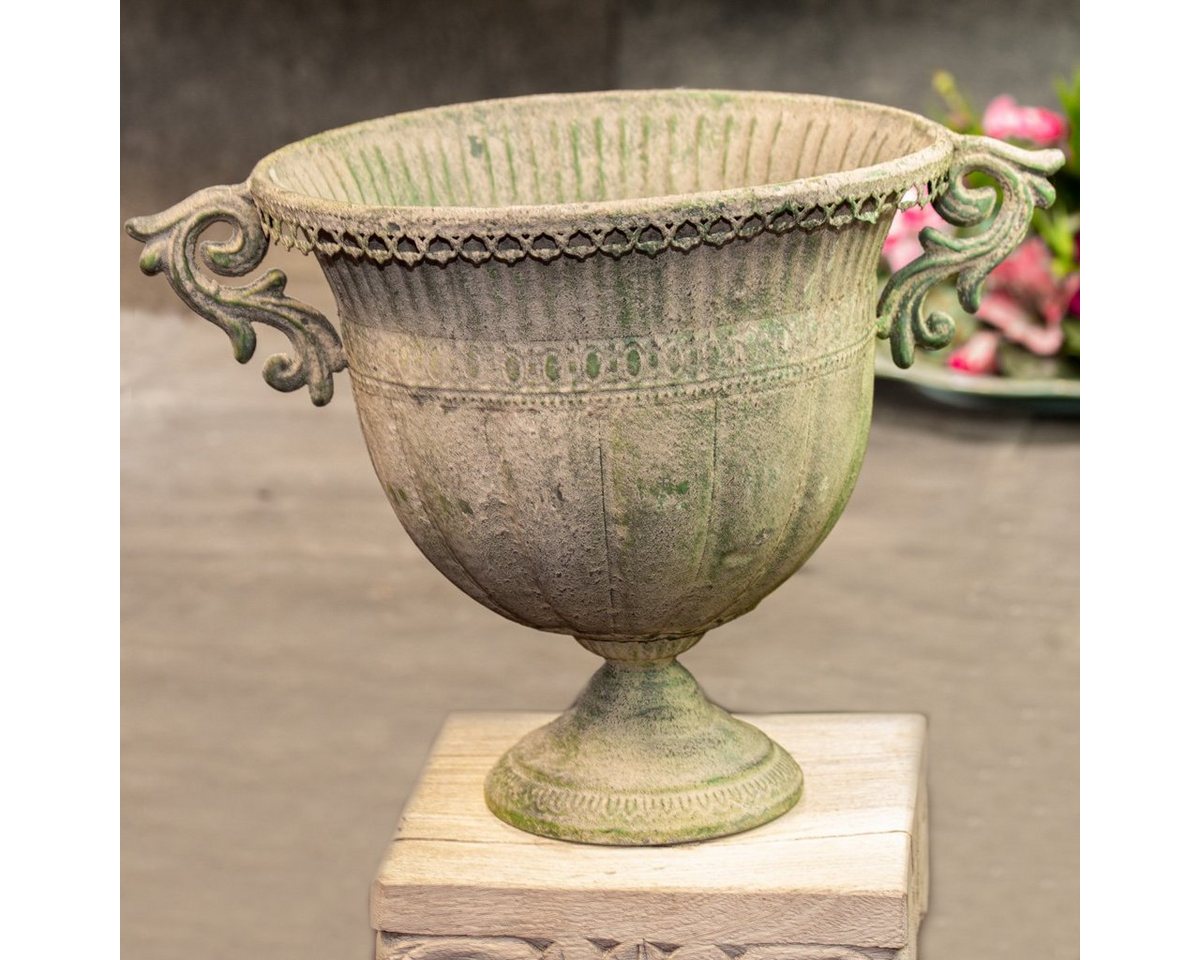 Antikas Blumentopf Französische Vase aus Eisen, Oval, Shabby Look, Blumenvase von Antikas