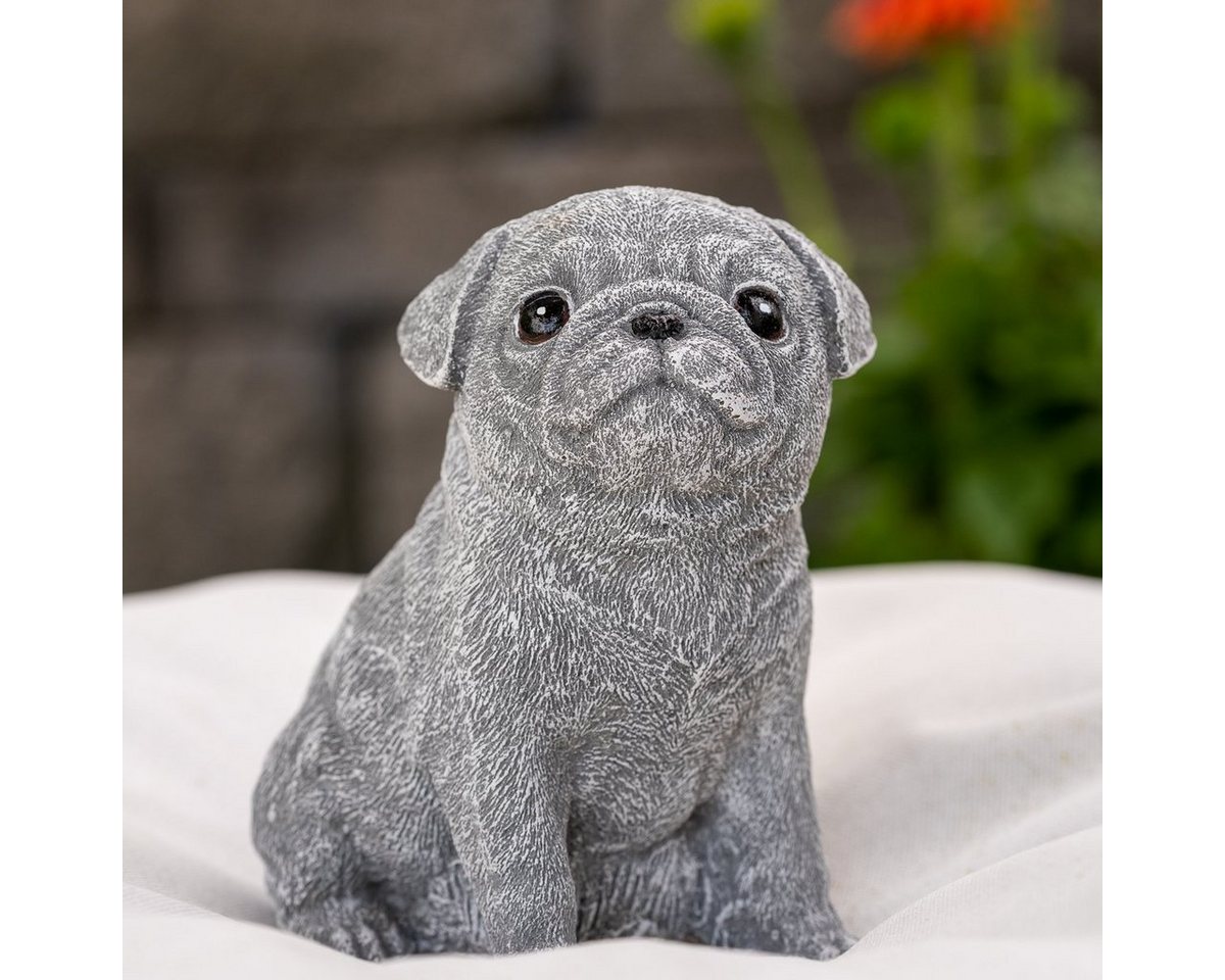 Antikas Gartenfigur Mops Welpe klein, Steinguss, grau, H 15 cm x T 11 cm Antikas Gartenfigur Mops Welpe klein, Steinguss, grau, H 15 cm x T 11 cm von Antikas