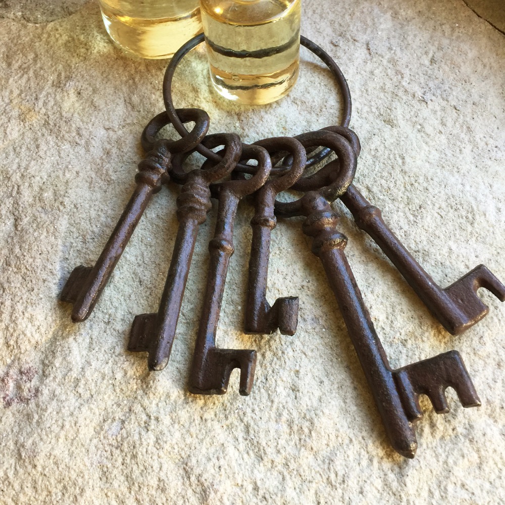 Schlüssel Antik Dekoration Schlüsselbund antike Truhe, Mittelalter Schlüssel Tor von Antikas