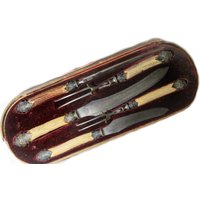 Antik Joseph Rodgers & Söhne Carving Set Honing Steel Geweih Horn Griffe 1885 V Krone R Besteck An Ihre Majestät Sammlerstück Antik Joseph Rodgers & Söhne Carving Set Honing Steel Geweih Horn Griffe 1885 V Krone R Besteck An Ihre Majestät Sammlerstück von Antike