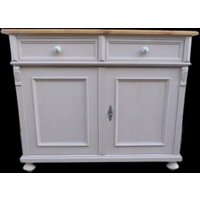 Kommode Mit Kreidefarbe Im Landhaus, Vintage, Shabby-Chic Stil Kommode Mit Kreidefarbe Im Landhaus, Vintage, Shabby-Chic Stil von AntikeMobel