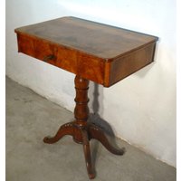 Nähtischchen Biedermeier Nussbaum Um 1830 von AntikeSchatzkiste