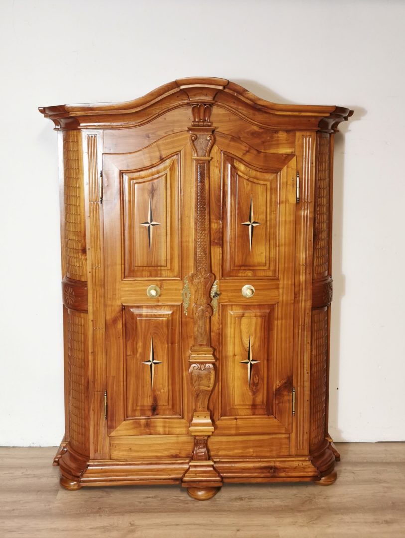 Barock Schrank Kirschbaum mit Stern Intarsien um 1750 von Antikhof Br?ck