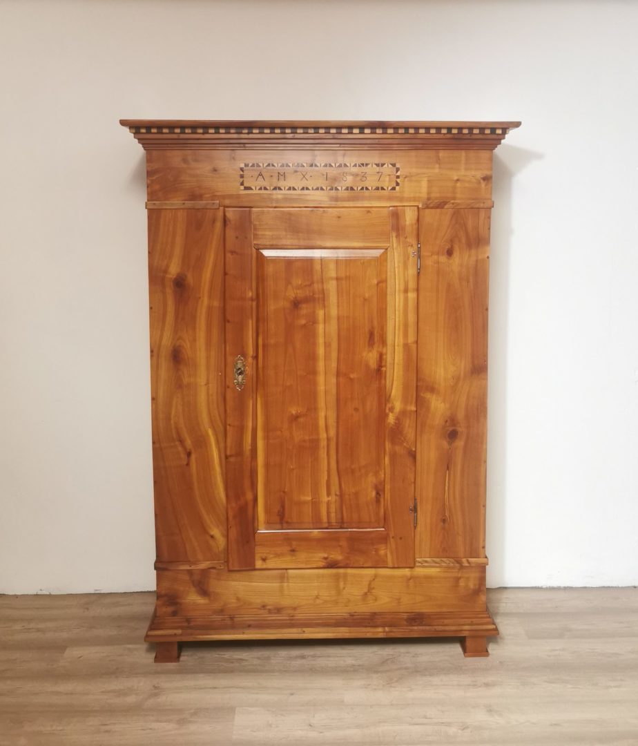 Biedermeier Schrank Kirschbaum massiv datiert 1837 von Antikhof Br?ck