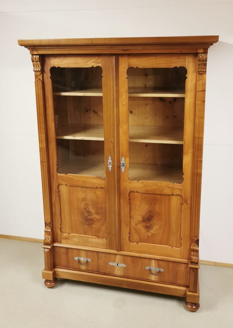 Kirschbaum Vitrine Gr?nderzeit Antik von Antikhof Br?ck