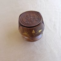Vintage Handgemachte Holz Untersetzer Mit Messing Inlaid Halter, 6 Sous Verre Floral Design, Handgeschnitzte Untersetzer, Landhaus Barware Vintage Handgemachte Holz Untersetzer Mit Messing Inlaid Halter, 6 Sous Verre Floral Design, Handgeschnitzte Untersetzer, Landhaus Barware von AntiqueEchoes