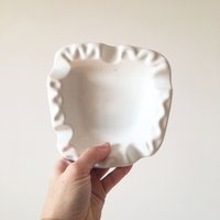 1950Er Jahre Mattweiße Keramik Leere Tasche von AntiqueFilling