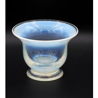 Pairpoint, Jugendstil Glasvase, Glasvase Mit Fuß, Opaleszierendes Kunst Glas, Kleine Vintage Vase, Opalisierendes Glas von AntiqueSelectNY