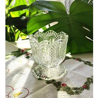 Vintage Kerzenhalter Für Avon Von Fostoria/Pressglas Mit Blumen Relief Und Diamond Point Muster von Antiqueliebe