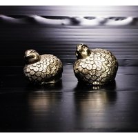 Vintage Versilberte Salz- Und Pfefferstreuer in Form Eines Wachtels - 2Er-Set Vogelmotiv, Metall Vogel Figuren von Antiqueliebe