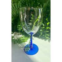 Vintage Blaues Stiel Weinglas Und Großer Blauer Kelch von AntiquesandCurio